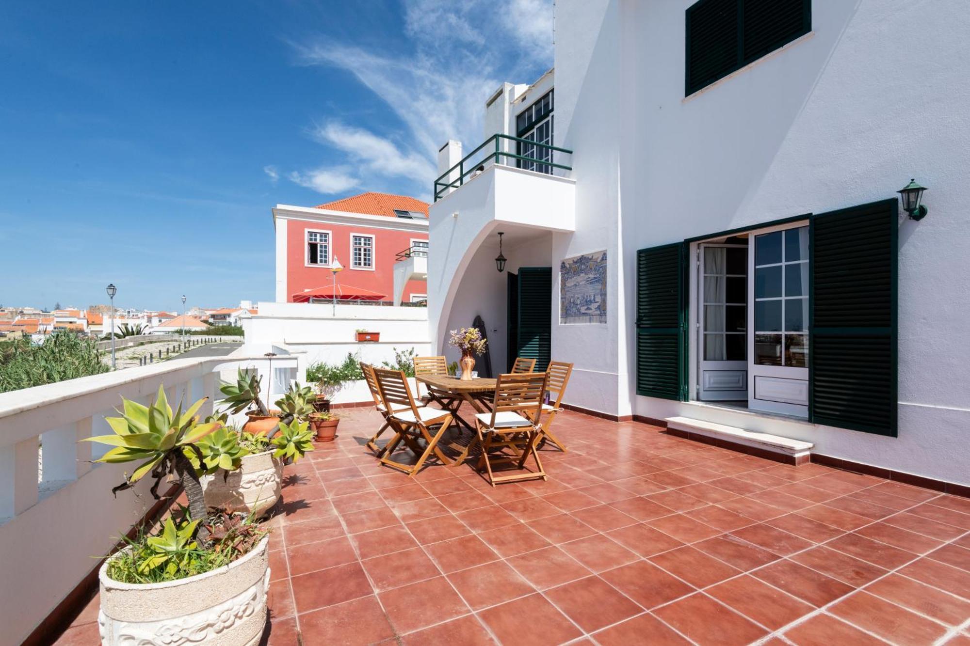 Sines Beach Front Villa ภายนอก รูปภาพ